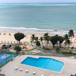 beach-front-beach-view-1-bedroom-2bathroom-coral-beach-apt.sanjuanpuertorico-hotels.com/