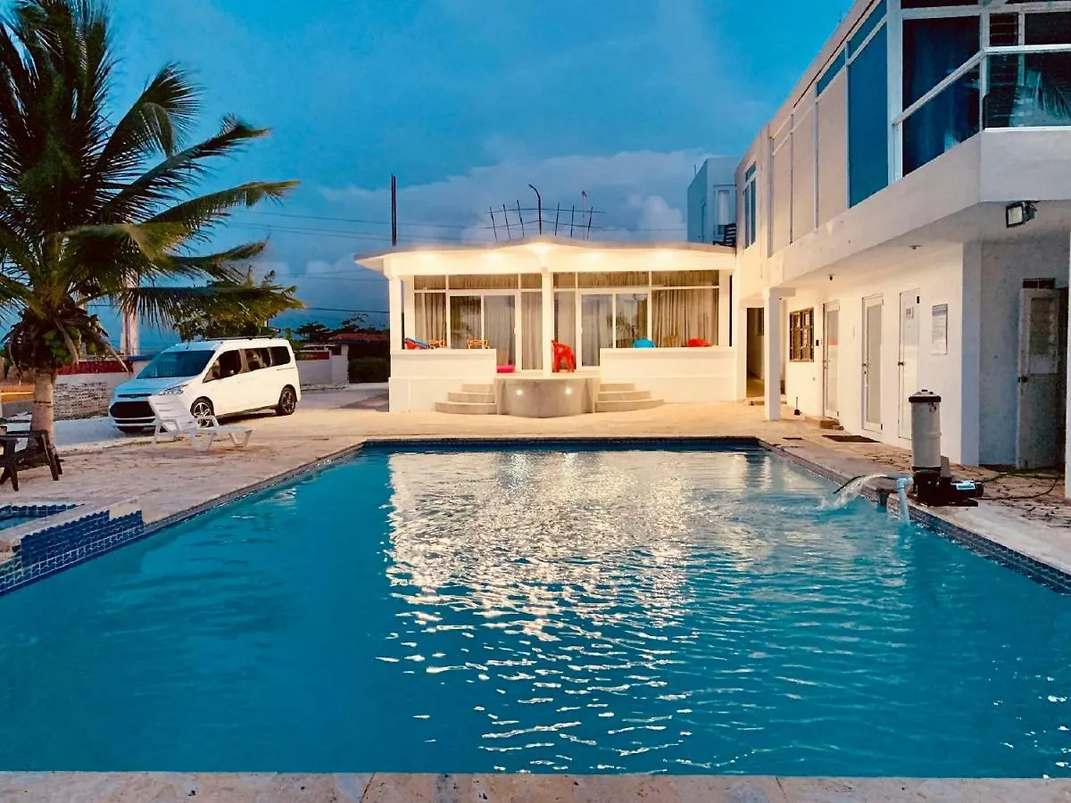 Appartamento Ventana Al Atlantico At Arecibo 681 Ocean Drive Islote Alloggio in famiglia